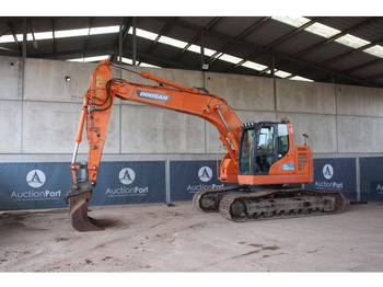 Rupsgraafmachine DOOSAN DX235LCR