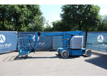Knikarmhoogwerker GENIE Z34/22