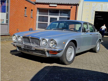 Sedan JAGUAR