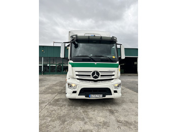 Chassis vrachtwagen MERCEDES-BENZ