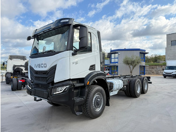 Chassis vrachtwagen IVECO X-WAY