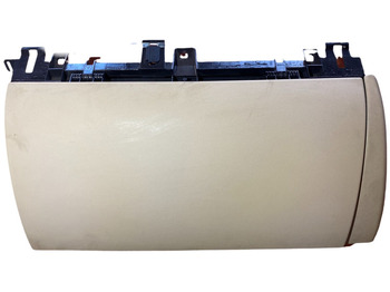 Cabine en interieur JAGUAR