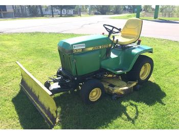 Gemeentelijke machine/ Speciaal John Deere 332: afbeelding 1