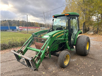 Tractor JOHN DEERE