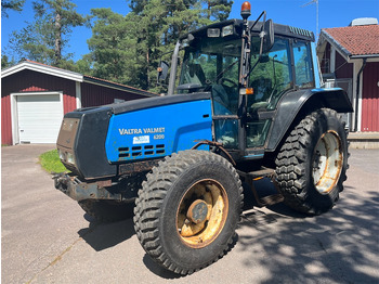 Tractor VALTRA 6200