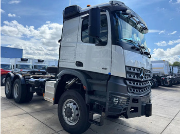 Nieuw Trekker Mercedes-Benz Arocs 4058 AS 6x6 Tractor Head 180T Push Pull EURO-3: afbeelding 5