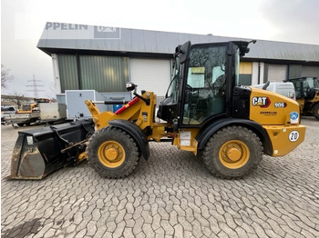 Wiellader CATERPILLAR 906