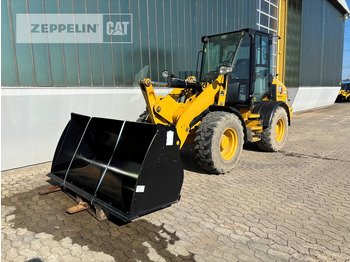 Wiellader CATERPILLAR 908M
