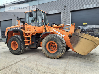 Wiellader DOOSAN DL300