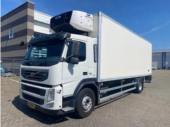 Koelwagen vrachtwagen VOLVO FM 330