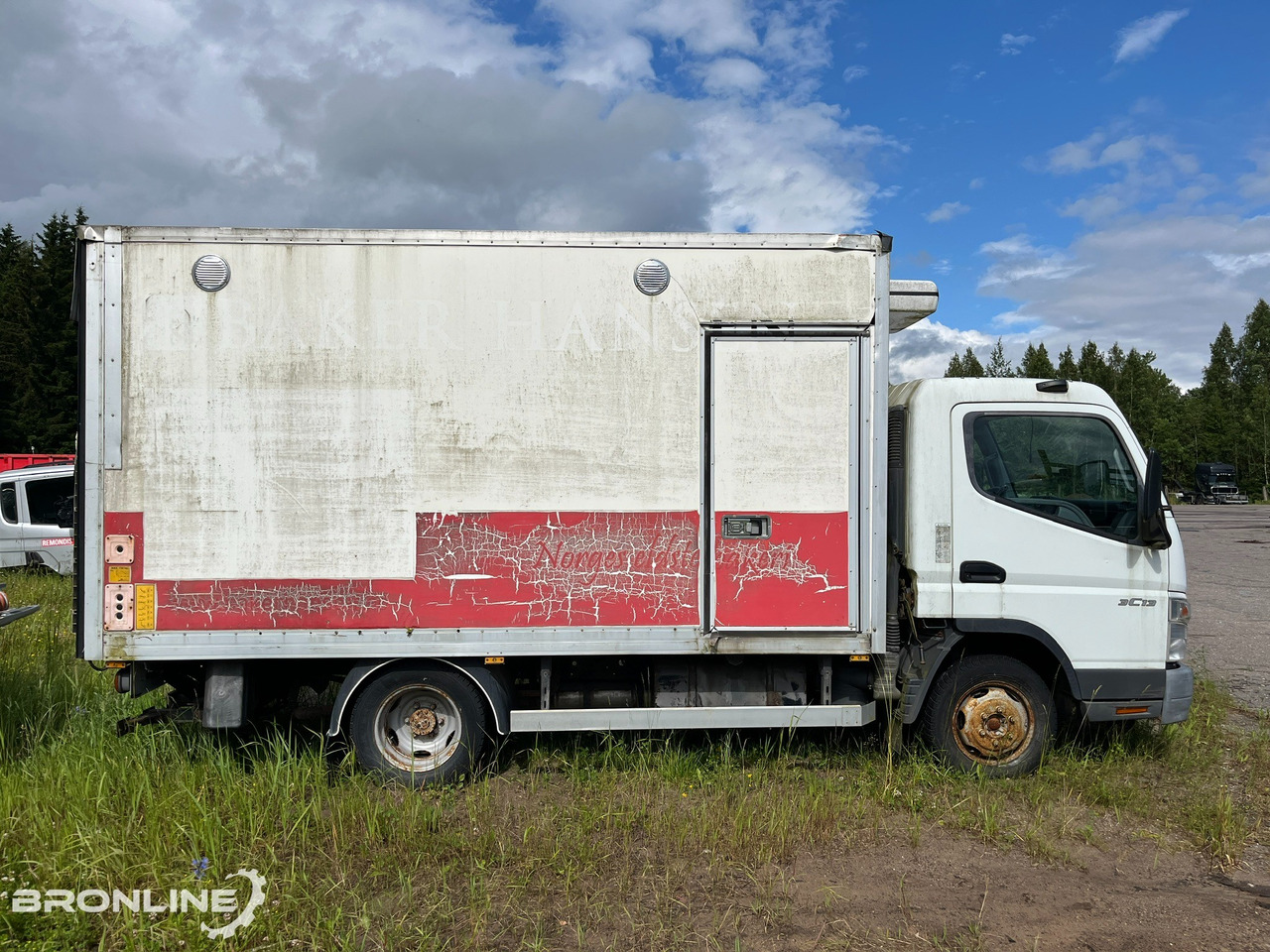 2007 Mitsubishi Fuso Canter 3c13 BOX - Koelwagen vrachtwagen: afbeelding 4 2007 Mitsubishi Fuso Canter 3c13 BOX - Koelwagen vrachtwagen: afbeelding 4