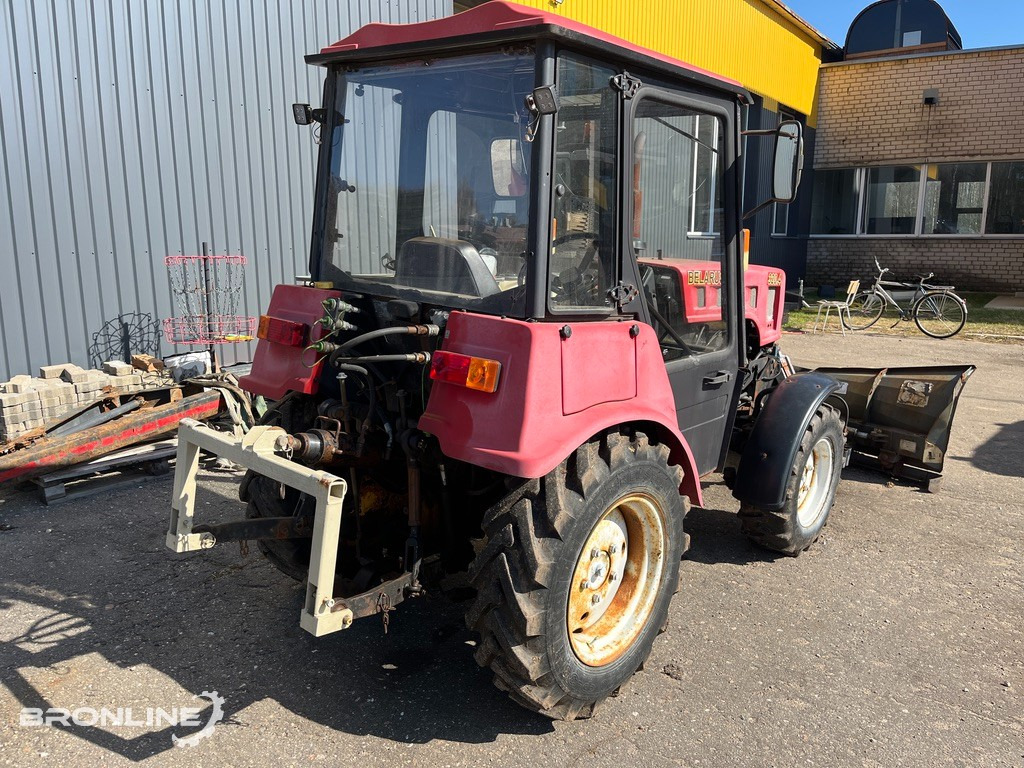 2016 Belarus 320.4 Tractor + Snow plow - Tractor, Sneeuwschuif: afbeelding 5 2016 Belarus 320.4 Tractor + Snow plow - Tractor, Sneeuwschuif: afbeelding 5