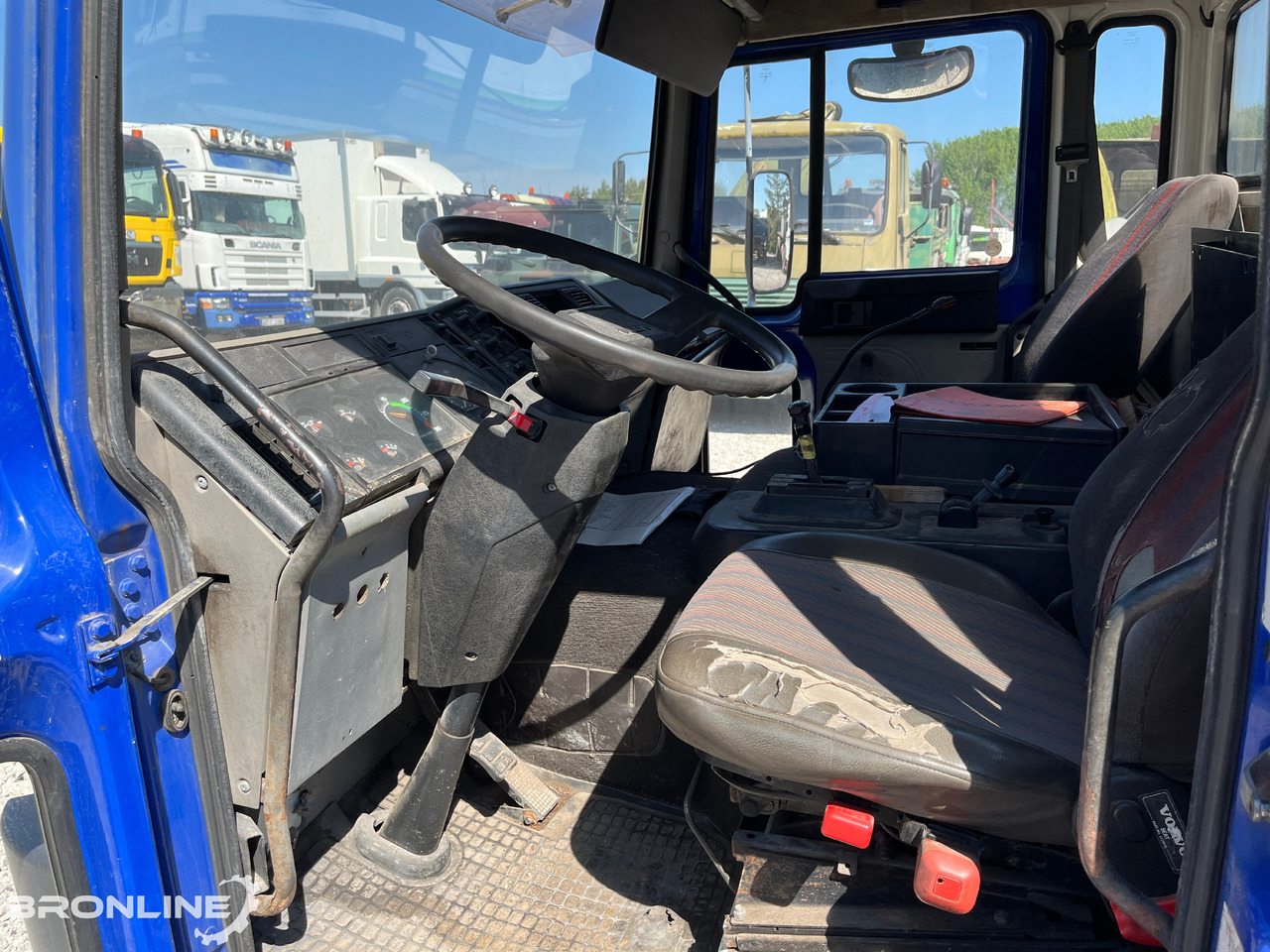 Vrachtwagen met open laadbak, Kraanwagen VOLVO FL611 + Palfinger PK 8200: afbeelding 10