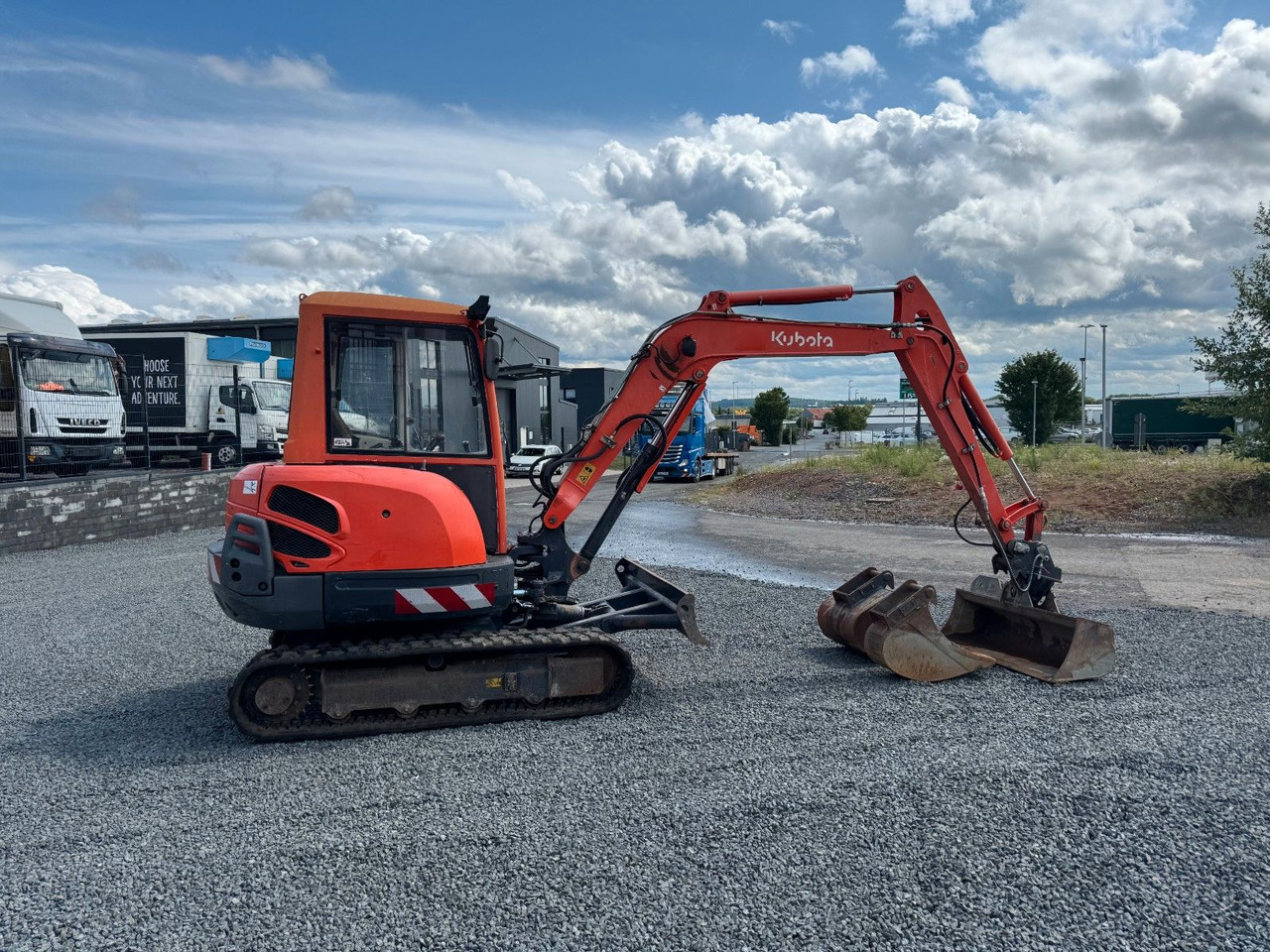 Kubota KX 121-3a KX121 Minibagger Monoausleger 3xLöffel - Minigraafmachine: afbeelding 5 Kubota KX 121-3a KX121 Minibagger Monoausleger 3xLöffel - Minigraafmachine: afbeelding 5