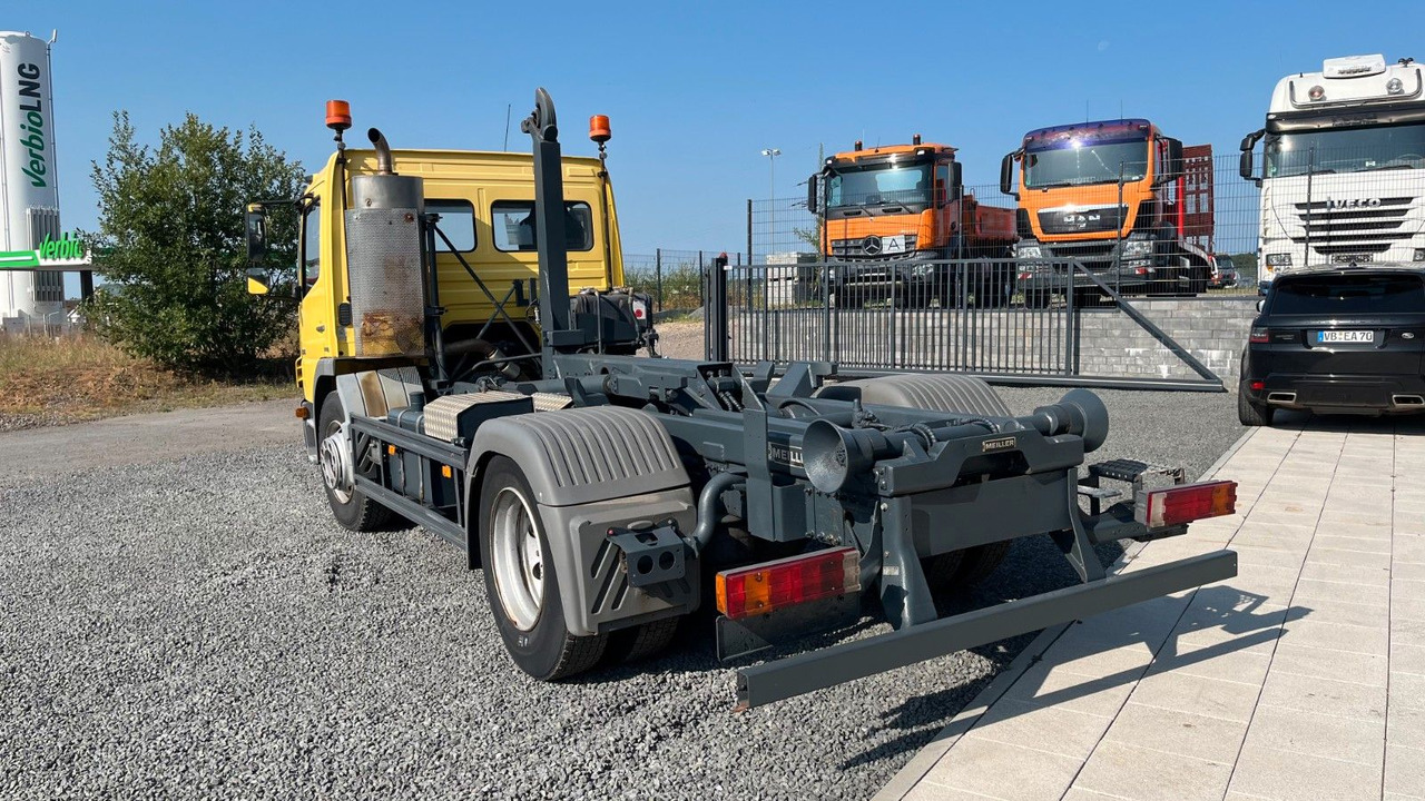 Mercedes-Benz 1318 1218 Abrollkipper Mercedes-Benz 1318 1218 Abrollkipper - Haakarmsysteem vrachtwagen: afbeelding 5 Mercedes-Benz 1318 1218 Abrollkipper Mercedes-Benz 1318 1218 Abrollkipper - Haakarmsysteem vrachtwagen: afbeelding 5