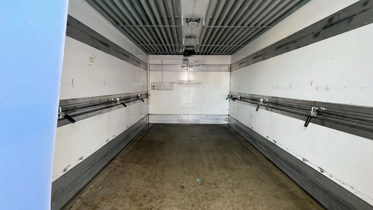 Mitsubishi Fuso Canter 9C18 Kühlkoffer Frigoblock Mitsubishi Fuso Canter 9C18 Kühlkoffer Frigoblock - Koelwagen: afbeelding 5 Mitsubishi Fuso Canter 9C18 Kühlkoffer Frigoblock Mitsubishi Fuso Canter 9C18 Kühlkoffer Frigoblock - Koelwagen: afbeelding 5