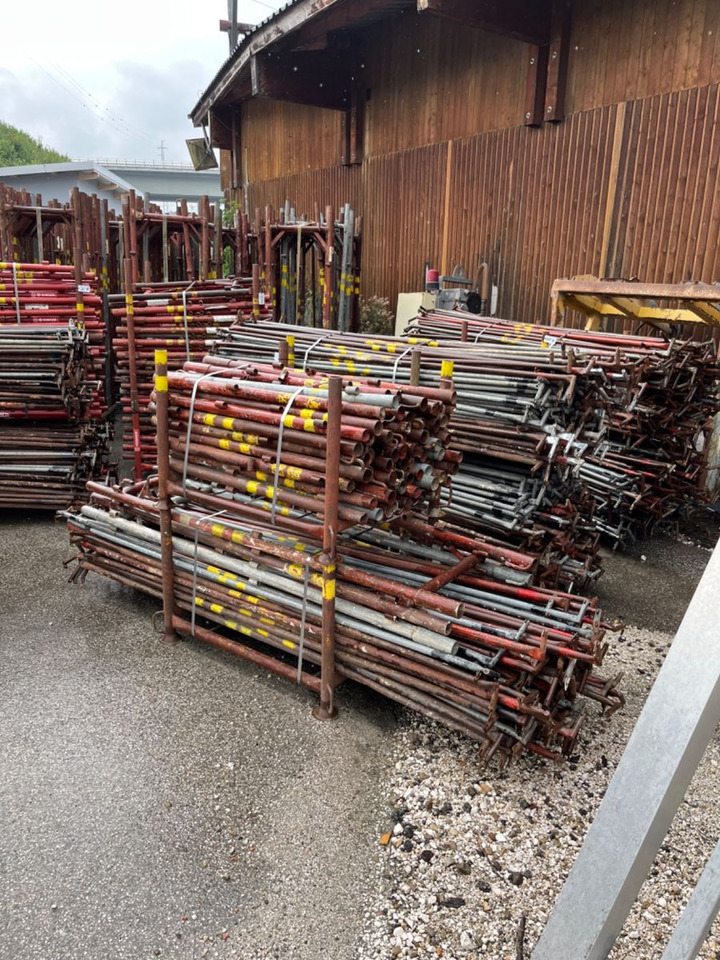Fassadengerüst Ringer 2700 m2 - Bouwmaterieel: afbeelding 3 Fassadengerüst Ringer 2700 m2 - Bouwmaterieel: afbeelding 3