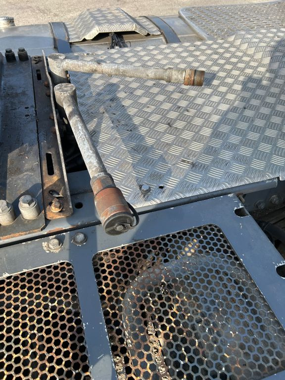 DAF XF 530 PxP 4x4 Hydraulik DAF XF 530 PxP 4x4 Hydraulik - Trekker: afbeelding 5 DAF XF 530 PxP 4x4 Hydraulik DAF XF 530 PxP 4x4 Hydraulik - Trekker: afbeelding 5