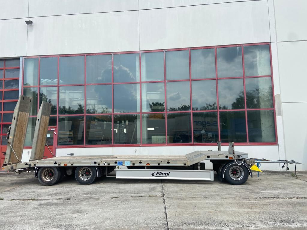 Goldhofer t3 3 Achs Tiefladeranhänger - Dieplader aanhangwagen: afbeelding 3 Goldhofer t3 3 Achs Tiefladeranhänger - Dieplader aanhangwagen: afbeelding 3