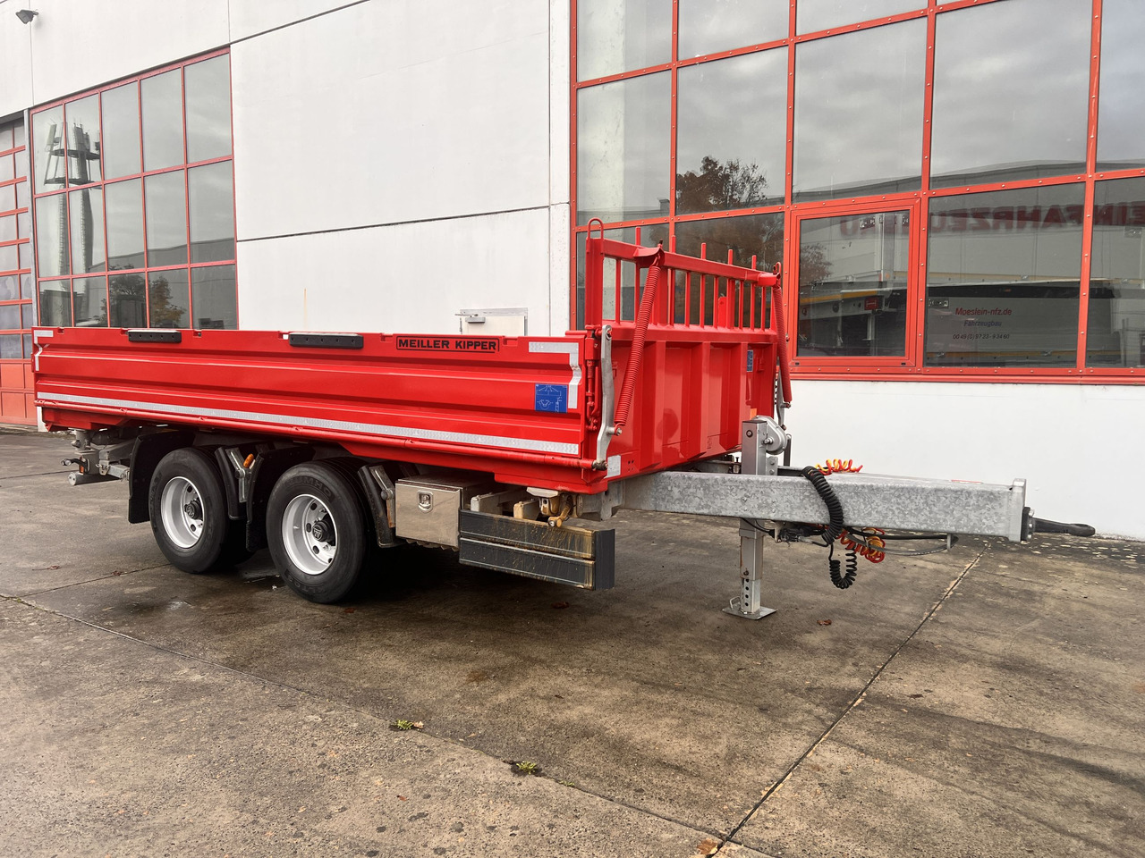 Meiller MZDAL 18 t Tandemkipper Tieflader Schotter- Klappe, neuwertig - Kipper aanhangwagen: afbeelding 3 Meiller MZDAL 18 t Tandemkipper Tieflader Schotter- Klappe, neuwertig - Kipper aanhangwagen: afbeelding 3