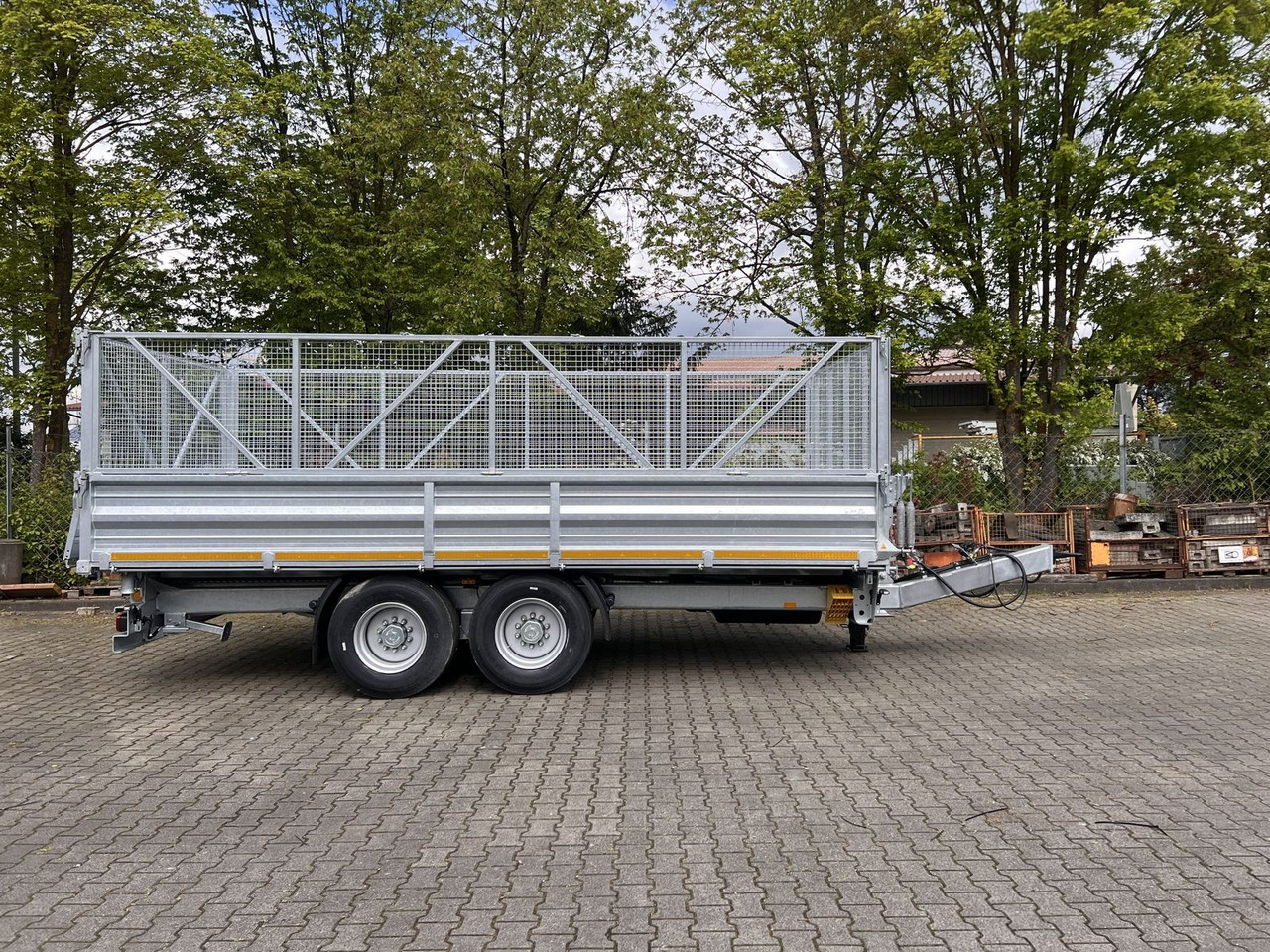 Möslein 14 t Tandem- Kipper Tieflader 5,70 m lang, Brei - Kipper aanhangwagen: afbeelding 4 Möslein 14 t Tandem- Kipper Tieflader 5,70 m lang, Brei - Kipper aanhangwagen: afbeelding 4