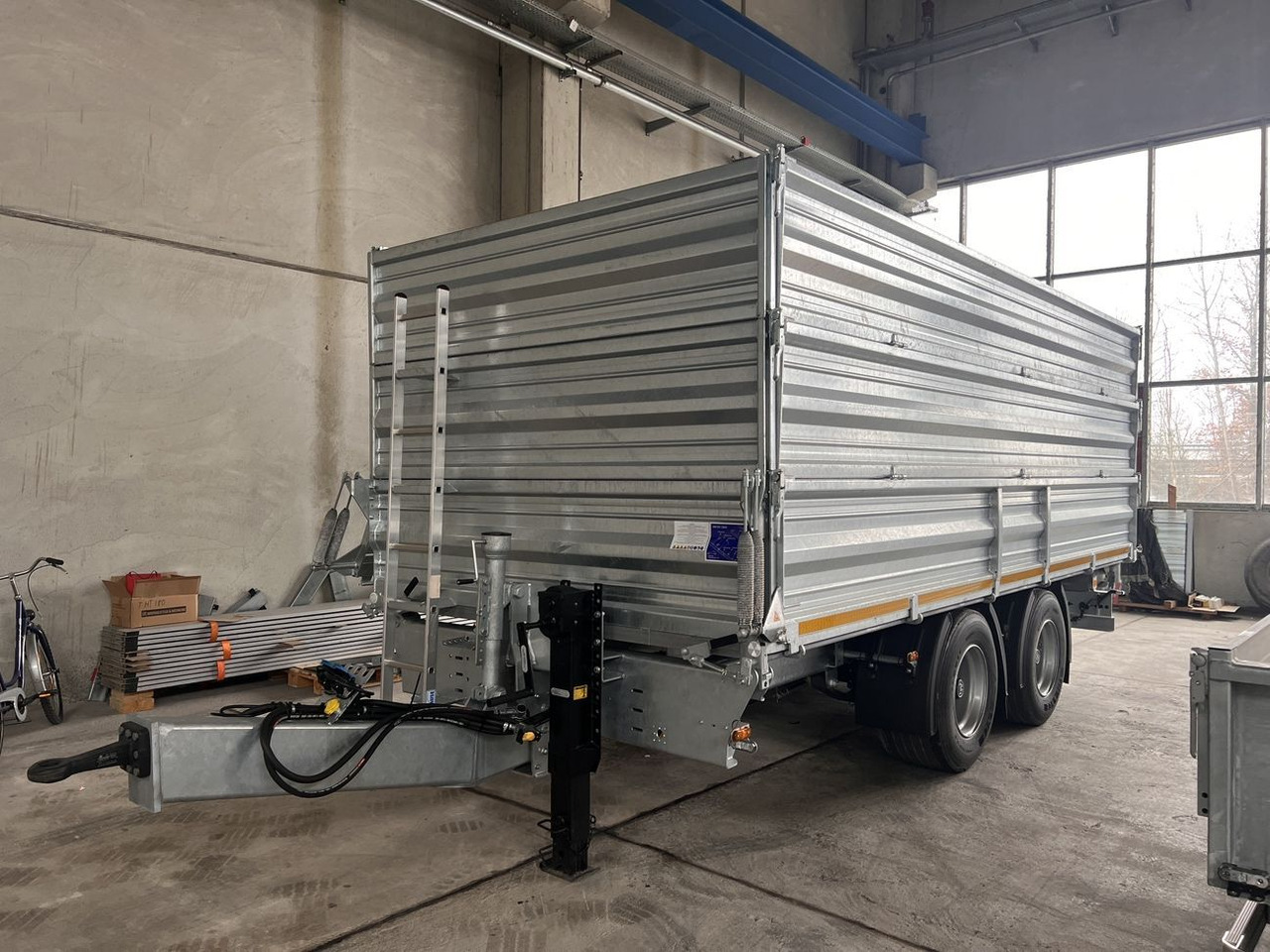 Möslein 19 t Tandem Kipper Tieflader2 x Aufsatzbordwänd - Kipper aanhangwagen: afbeelding 1 Möslein 19 t Tandem Kipper Tieflader2 x Aufsatzbordwänd - Kipper aanhangwagen: afbeelding 1
