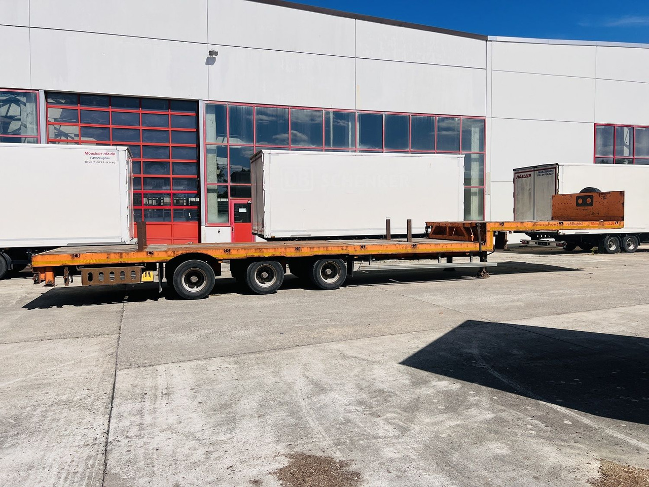 Möslein STO 3 Schwebheim 3 Achs Satteltieflader Plato 45 t GGfür Fertigteile, Baumaschinen oder Container - Dieplader oplegger: afbeelding 1 Möslein STO 3 Schwebheim 3 Achs Satteltieflader Plato 45 t GGfür Fertigteile, Baumaschinen oder Container - Dieplader oplegger: afbeelding 1