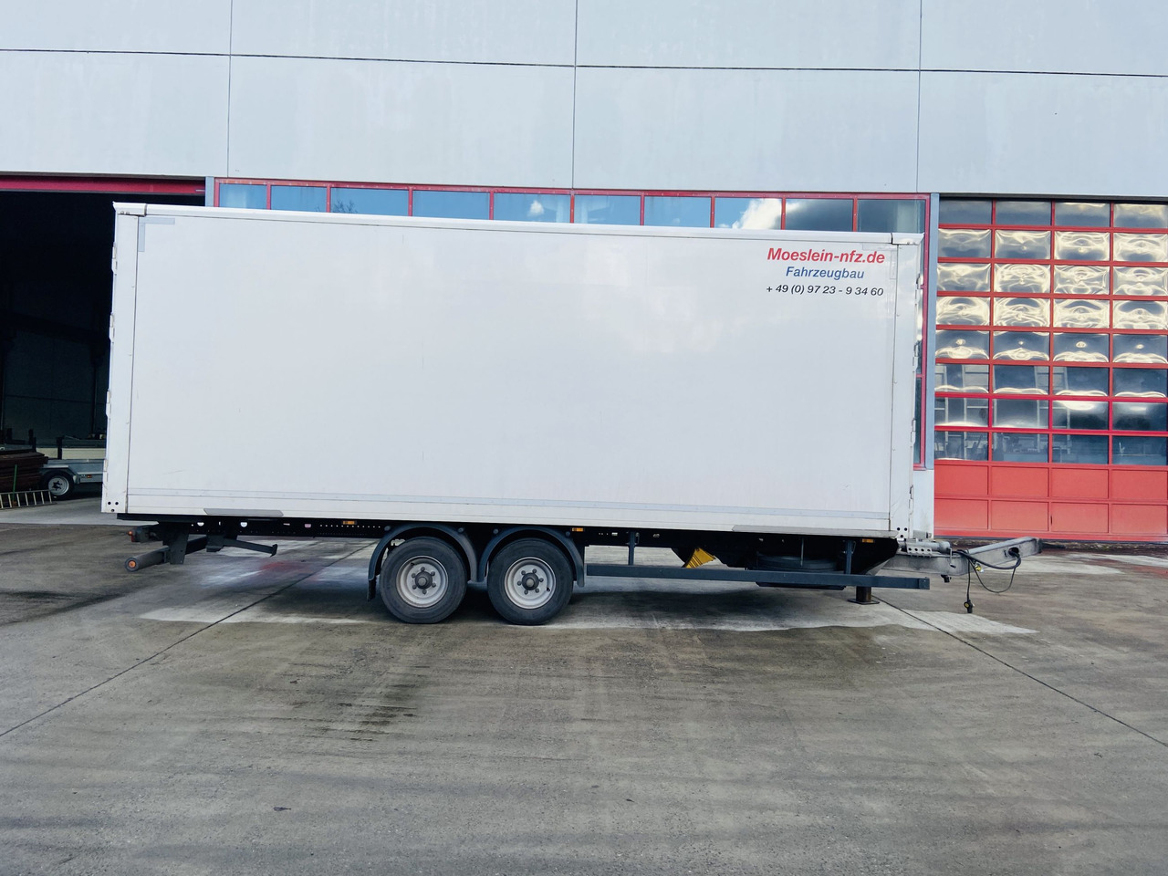 Möslein TKO 105 D 7m weiß Tandem- Koffer, Durchladbar, Neuwertig - Gesloten aanhangwagen: afbeelding 5 Möslein TKO 105 D 7m weiß Tandem- Koffer, Durchladbar, Neuwertig - Gesloten aanhangwagen: afbeelding 5