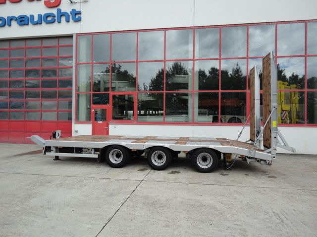 Möslein TT 31 31 t GG Tridem- Tieflader 3 AchsNeufahrzeug - Dieplader aanhangwagen: afbeelding 4 Möslein TT 31 31 t GG Tridem- Tieflader 3 AchsNeufahrzeug - Dieplader aanhangwagen: afbeelding 4
