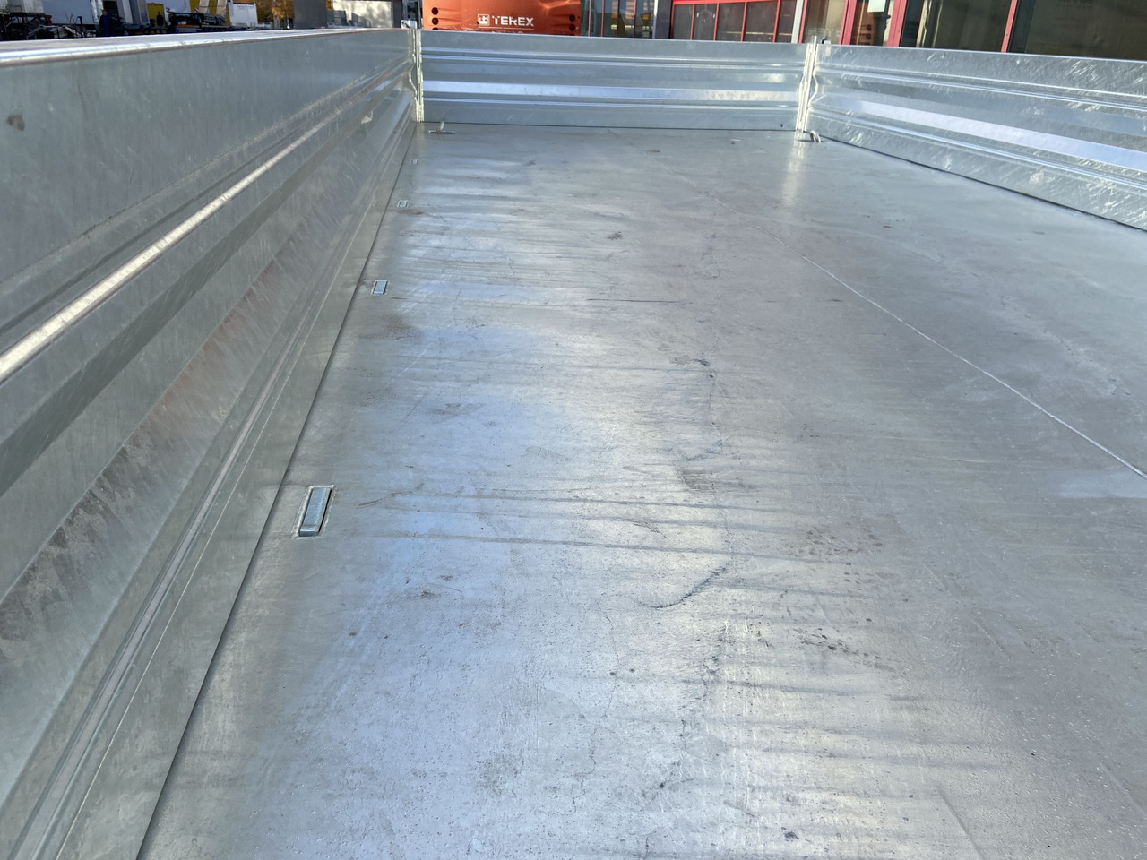 Möslein TTD 11 Breite Reifen Kipper Tieflader, Breite Reifen-- Neufahrzeug -- - Kipper aanhangwagen: afbeelding 2 Möslein TTD 11 Breite Reifen Kipper Tieflader, Breite Reifen-- Neufahrzeug -- - Kipper aanhangwagen: afbeelding 2