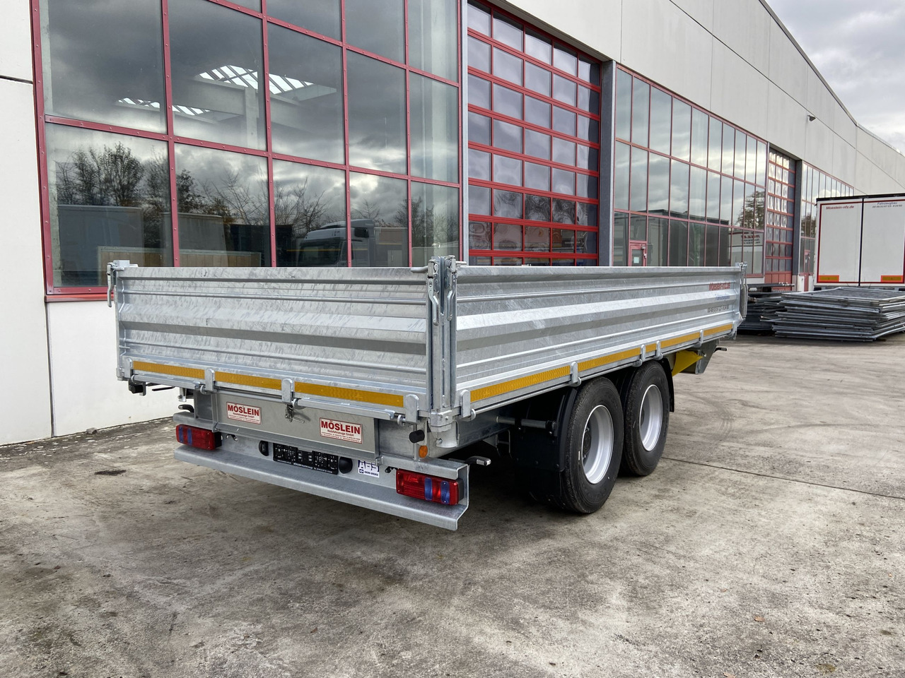 Nieuw Kipper aanhangwagen Möslein TTD 14 5,70 m 14 t Tandem- Kipper Tieflader 5,70 m lang, Breite Reifen-- Neufahrzeug --: afbeelding 10 Nieuw Kipper aanhangwagen Möslein TTD 14 5,70 m 14 t Tandem- Kipper Tieflader 5,70 m lang, Breite Reifen-- Neufahrzeug --: afbeelding 10