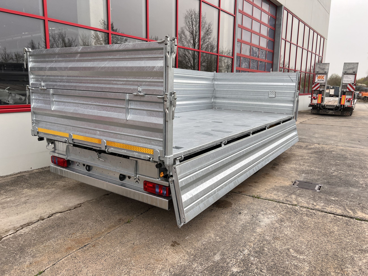 Möslein TTD 19 AB 19 t Tandem 3 Seiten Kipper TiefladerAufsatzbordwänden-- Neufahrzeug -- - Kipper aanhangwagen: afbeelding 5 Möslein TTD 19 AB 19 t Tandem 3 Seiten Kipper TiefladerAufsatzbordwänden-- Neufahrzeug -- - Kipper aanhangwagen: afbeelding 5