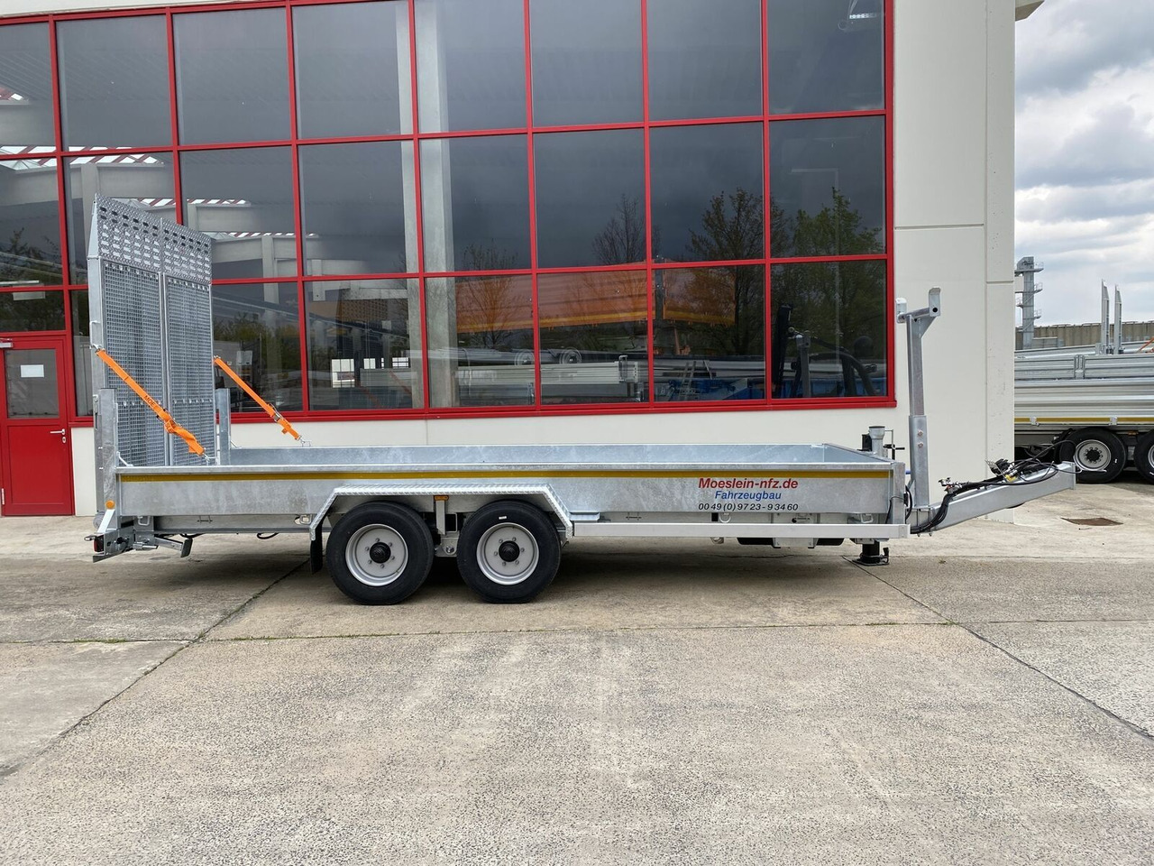 Möslein Tieflader für Fräsen breiten hydraulischen Ramp - Dieplader aanhangwagen: afbeelding 3 Möslein Tieflader für Fräsen breiten hydraulischen Ramp - Dieplader aanhangwagen: afbeelding 3