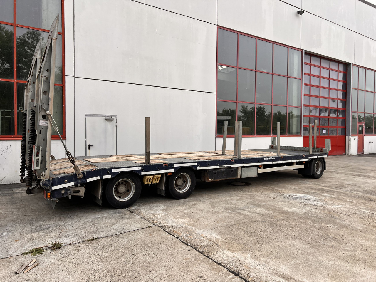 Müller Mitteltal D3 3 Achs Tieflader 9 m, Verzinkt, Wenig Benutzt - Dieplader aanhangwagen: afbeelding 5 Müller Mitteltal D3 3 Achs Tieflader 9 m, Verzinkt, Wenig Benutzt - Dieplader aanhangwagen: afbeelding 5