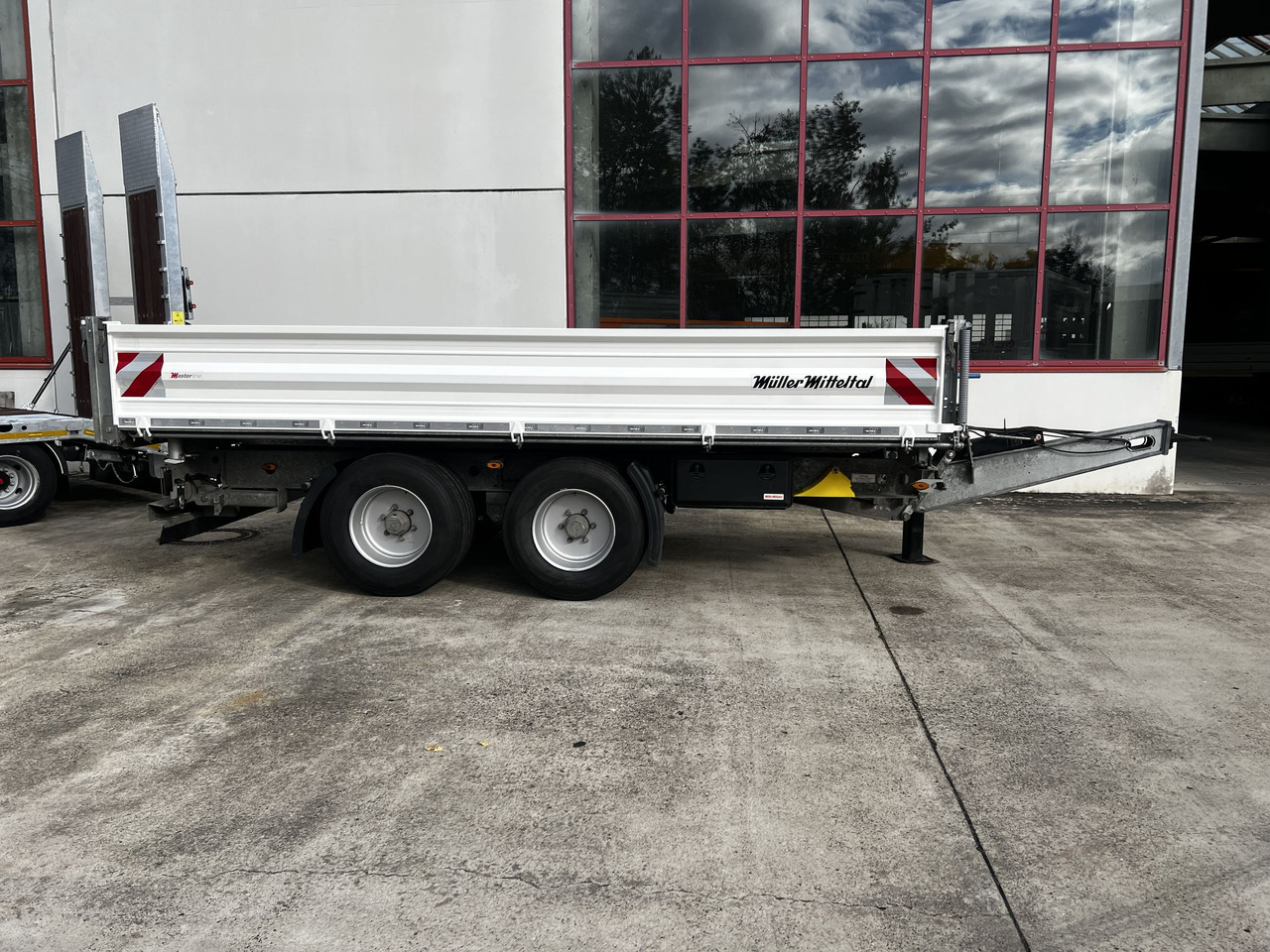 Müller Mitteltal TA-2 14,4 t Tandemkipper- Tieflader Breitbereifung NEUWERTIG - Kipper aanhangwagen: afbeelding 2 Müller Mitteltal TA-2 14,4 t Tandemkipper- Tieflader Breitbereifung NEUWERTIG - Kipper aanhangwagen: afbeelding 2