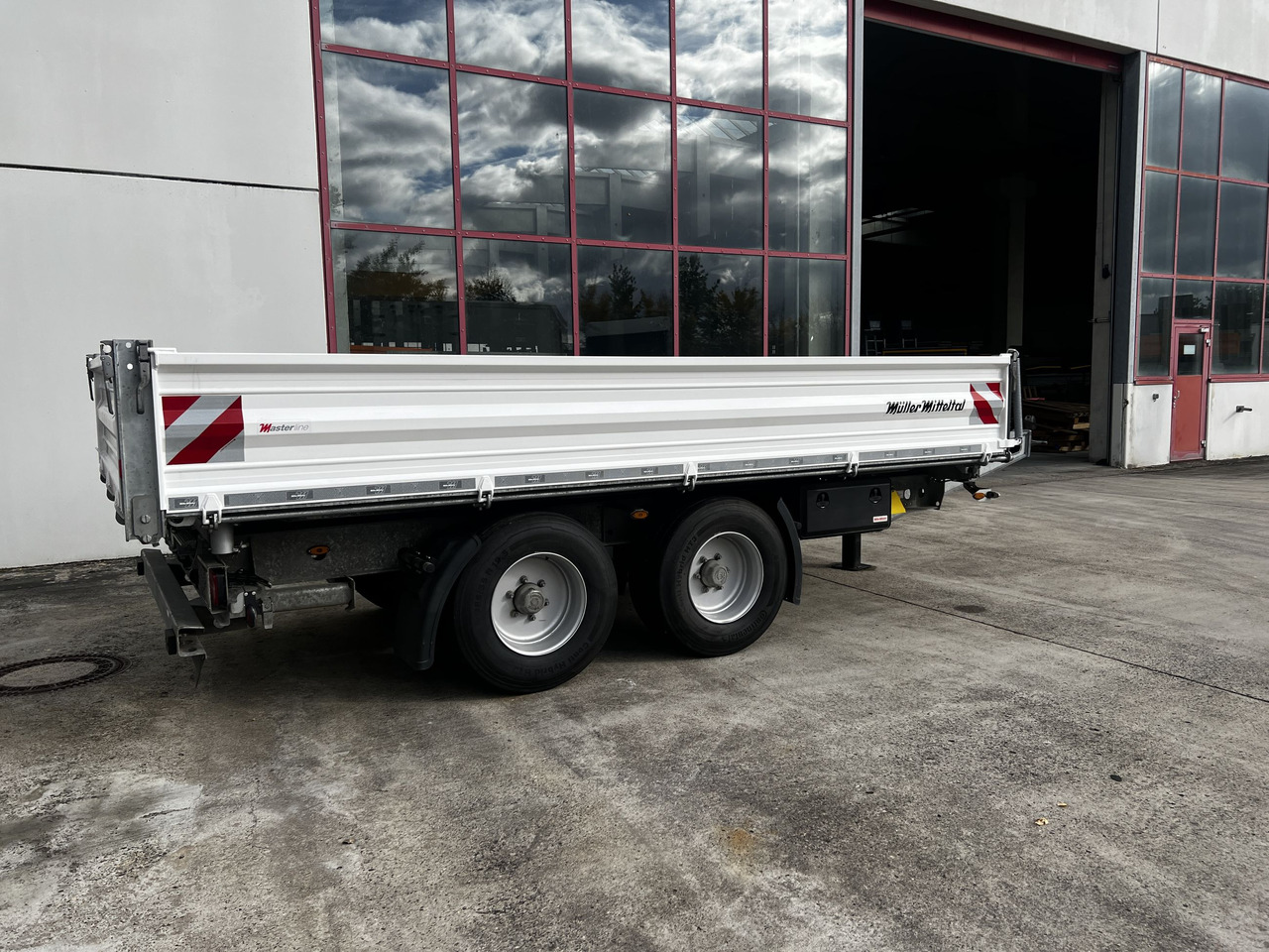 Müller Mitteltal TA-2 14,4 t Tandemkipper- Tieflader Breitbereifung NEUWERTIG - Kipper aanhangwagen: afbeelding 4 Müller Mitteltal TA-2 14,4 t Tandemkipper- Tieflader Breitbereifung NEUWERTIG - Kipper aanhangwagen: afbeelding 4