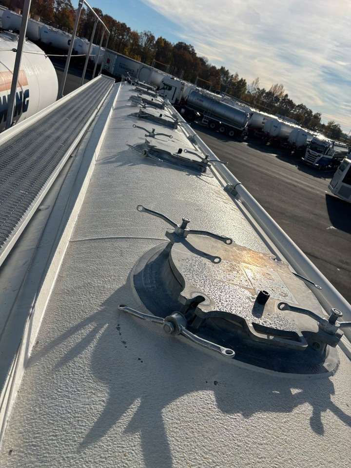 Feldbinder KIP 60.3 E-Hydraulik - Bulkoplegger: afbeelding 5 Feldbinder KIP 60.3 E-Hydraulik - Bulkoplegger: afbeelding 5