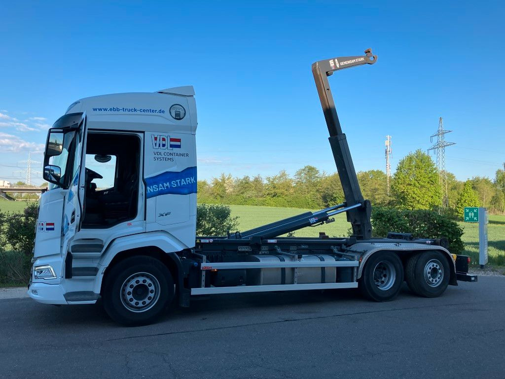 DAF FAN XF 480 mit VDL Abrollkipper DAF FAN XF 480 mit VDL Abrollkipper - Haakarmsysteem vrachtwagen: afbeelding 3 DAF FAN XF 480 mit VDL Abrollkipper DAF FAN XF 480 mit VDL Abrollkipper - Haakarmsysteem vrachtwagen: afbeelding 3