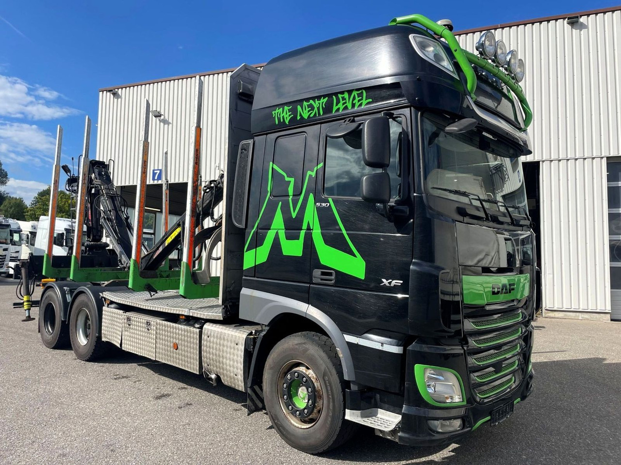 DAF FAT XF 530 SSC, Holztransport, Greifer mit Säge - Houttransport, Kraanwagen: afbeelding 1 DAF FAT XF 530 SSC, Holztransport, Greifer mit Säge - Houttransport, Kraanwagen: afbeelding 1