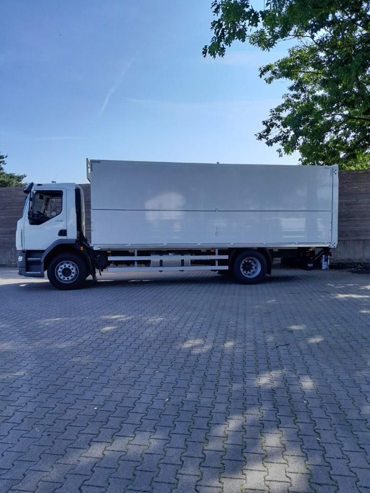 DAF XB 310 FA 18t Getränkeaufbau DAF XB 310 FA 18t Getränkeaufbau - Drankenwagen vrachtwagen: afbeelding 3 DAF XB 310 FA 18t Getränkeaufbau DAF XB 310 FA 18t Getränkeaufbau - Drankenwagen vrachtwagen: afbeelding 3