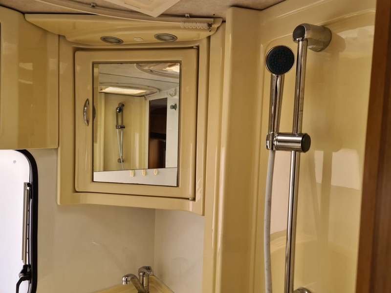 Half integraal camper Ford CAMPER FORD RIMOR SPA: afbeelding 13