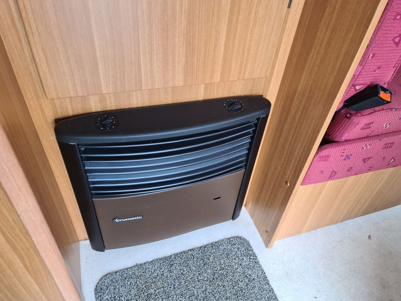 Half integraal camper Ford CAMPER FORD RIMOR SPA: afbeelding 11