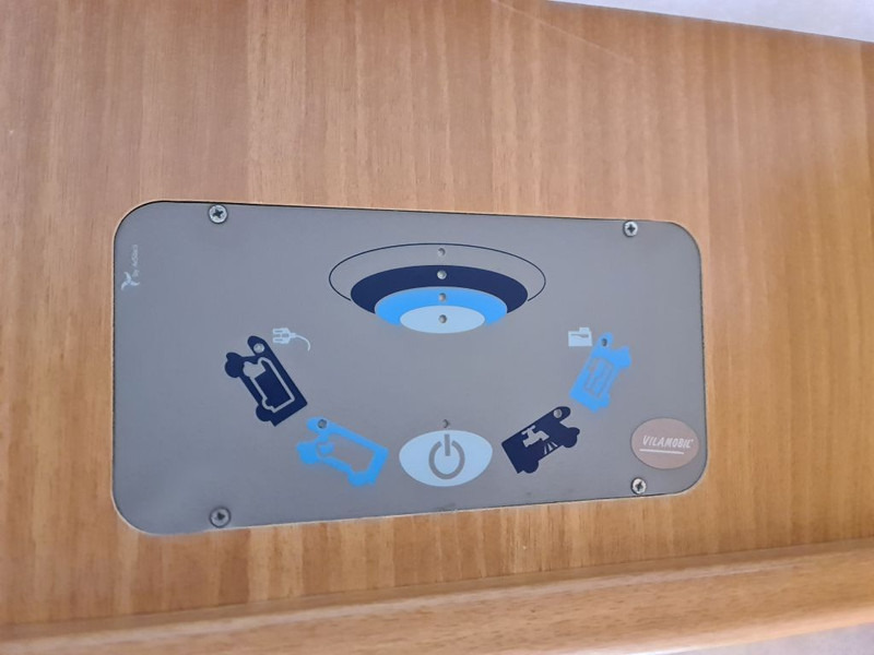 Half integraal camper Ford CAMPER FORD RIMOR SPA: afbeelding 7