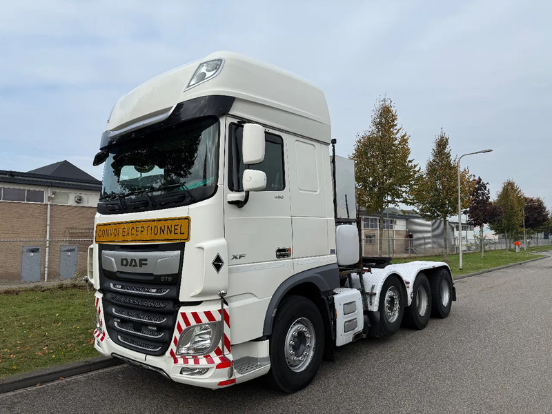 DAF XF 530 FTM 8X4 handgeschakeld 8-2018 retarder - Trekker: afbeelding 1 DAF XF 530 FTM 8X4 handgeschakeld 8-2018 retarder - Trekker: afbeelding 1