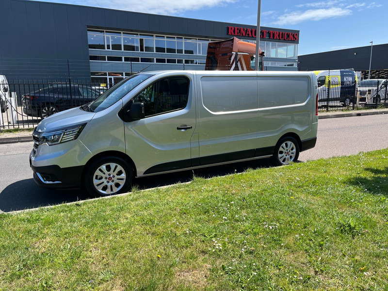 Renault Trafic E-Tech Red L2 H1, Airco, Nav, Camera - Kleine bestelwagen, Elektrische bedrijfswagen: afbeelding 2 Renault Trafic E-Tech Red L2 H1, Airco, Nav, Camera - Kleine bestelwagen, Elektrische bedrijfswagen: afbeelding 2