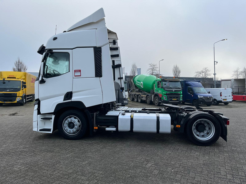 Renault T-13 EVO 480 T4X2 X-LOW SLEEPERCAB - Trekker: afbeelding 3 Renault T-13 EVO 480 T4X2 X-LOW SLEEPERCAB - Trekker: afbeelding 3