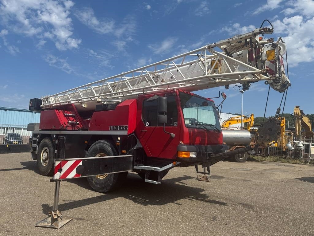 Alle terrein kraan Liebherr LTM 1030-2.1 ( WITH JIB ): afbeelding 7 Alle terrein kraan Liebherr LTM 1030-2.1 ( WITH JIB ): afbeelding 7