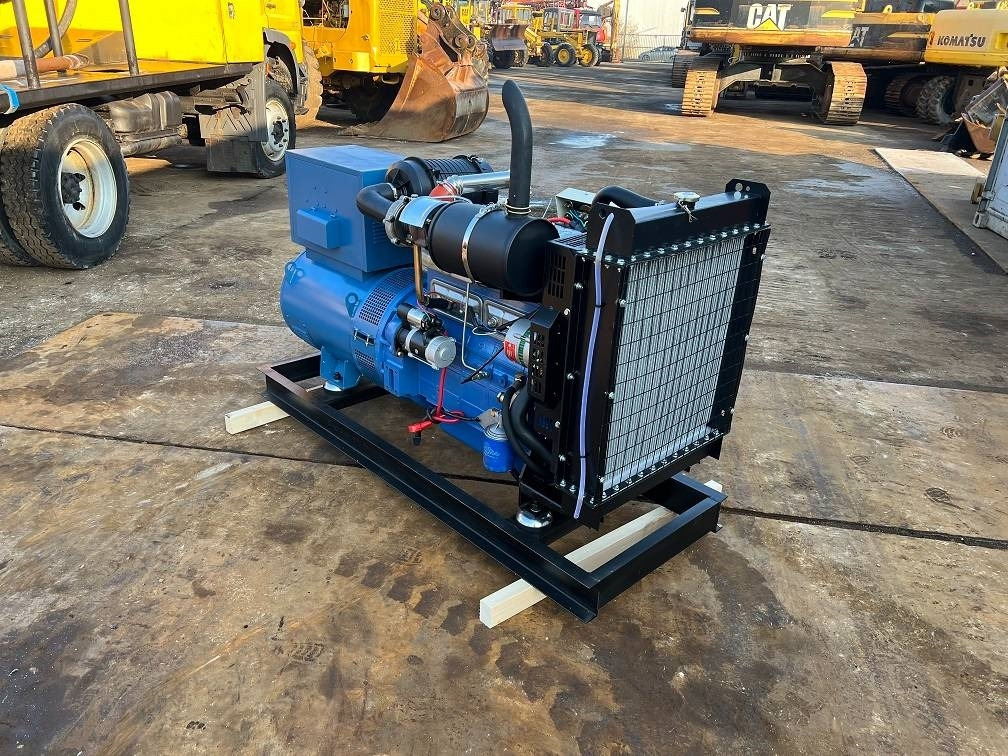 Ricardo 50kva (40kw) generator 3 phase 50hz 400v unused - Industrie generator: afbeelding 4 Ricardo 50kva (40kw) generator 3 phase 50hz 400v unused - Industrie generator: afbeelding 4