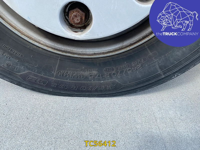 Renault D 240 - Koelwagen vrachtwagen: afbeelding 3 Renault D 240 - Koelwagen vrachtwagen: afbeelding 3