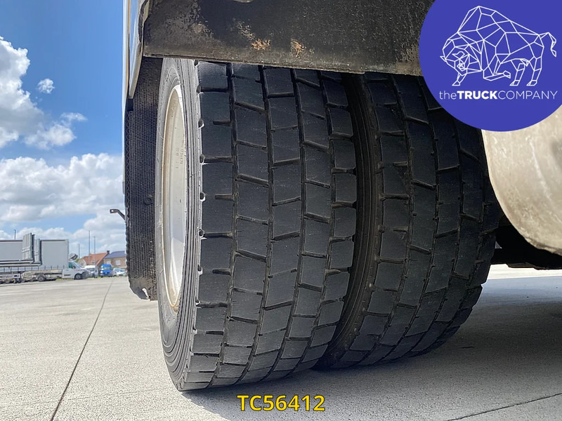 Renault D 240 - Koelwagen vrachtwagen: afbeelding 5 Renault D 240 - Koelwagen vrachtwagen: afbeelding 5